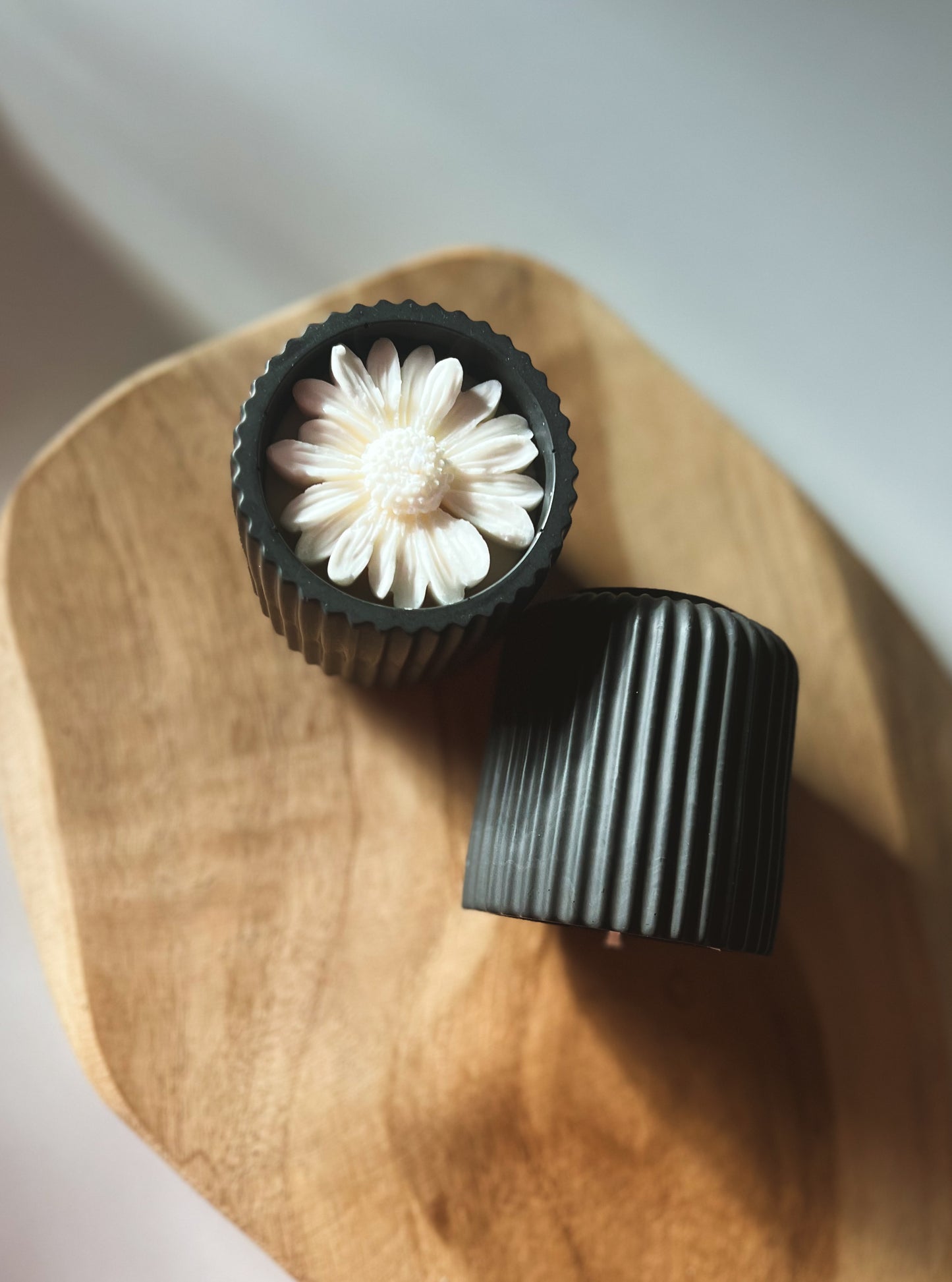 Bougie Ines- Bois de Oud 150g